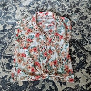 M Belle du Jour Women's Flowery Top